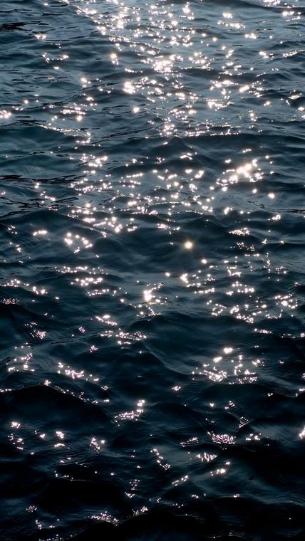 A thousand small suns - photograph by Lika Arobelidze